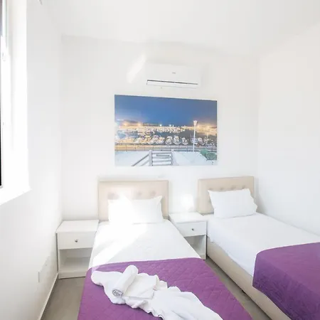 Polymnia Luxury