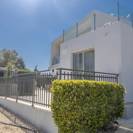 ヴィラ Polymnia Luxury