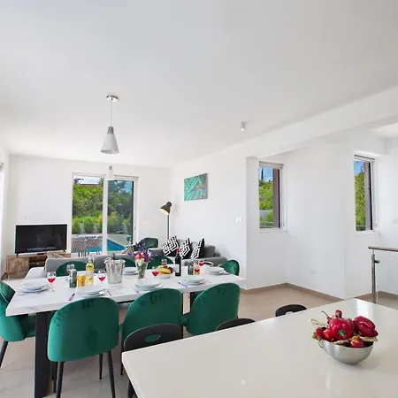 Villa Polymnia Luxury