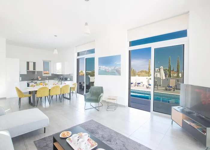 Polymnia Luxury Villa