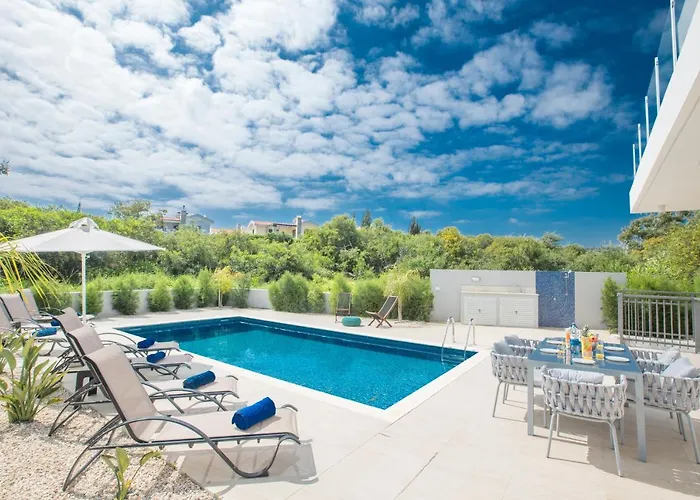 Polymnia Luxury Villa *