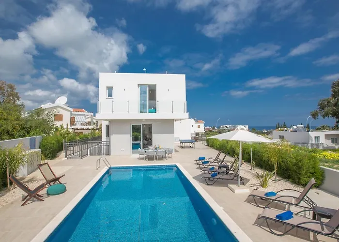 Polymnia Luxury 프로타라스