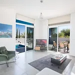 فيلة Polymnia Luxury